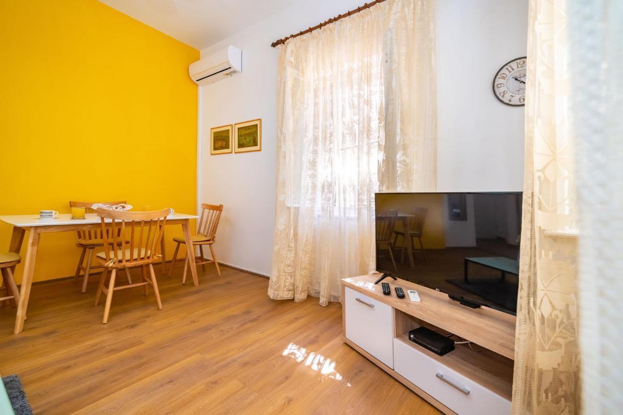 History Apartments Center Zadar Exterior photo